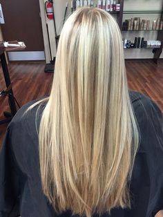 Highlights Over Balayage, Full Head Blonde Highlights Straight Hair, Blonde Hair Chunky Highlights, Half Head Foils Blonde, Full Foil Highlights Blonde, Full Blonde Highlights, Foil Hair Color, Foil Balayage, Long Blonde Straight Hair