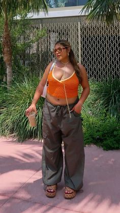 Curvy Beach Wear, 2025 Festival Outfits, Rolling Loud Outfits Plus Size, Coachella Outfit Black Women, Coachella Outfit Midsize, Coachella Plus Size Outfits, Festival Outfits Midsize, Plus Size Festival Outfit Summer, Plus Summer Fashion