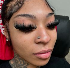 Lash Extensions, Lashes