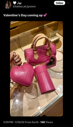 Trendy Heart-shaped Shoulder Bag For Valentine's Day, Luxury Heart-shaped Bag For Valentine's Day, Luxury Heart-shaped Shoulder Bag For Valentine's Day, Moschino Heart Bag, Fancy Purses, Love Moschino Bag Pink, Handbag Essentials, Girly Bags, Bags Designer Fashion