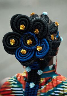 Afro-Colombian Hair Braiding Cultural Hairstyles, African Hair History, Cosmic Queen, Hair Expo, Hairstyles Art, Hair Afro, Natural Afro Hairstyles, Extreme Hair, Fantasy Hair