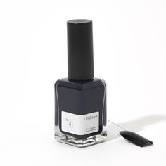 No.41: Midnight BlueA deep but softly glowing midnight blue that adds a sultry touch. When you wear this majestic shade throughout the winter, embrace the tranquil beauty of the vast ocean.Formulated with your well-being in mind, our non-toxic polishes have a range of timeless colors, Sundays' polishes have the perfect bottle shape for grip and a professional-grade flat brush for precise swipes. 10-free, non-toxic formula, vegan, cruelty-free long-lasting, professional grade bottle shape and brush is optimized for precise and quick application and comforatble grip Opaque gloss finish made in NY Does NOT include: TPHP, dibutyl phthalate, toluene, xylene, ethyl tosylamide, camphor, formaldehyde, formaldehyde resin, parabens, and tert-butyl hydroperoxide. Vast Ocean, Nail Polish Colors Fall, Celebrity Nails, Olive And June, Nail Colors Winter, Nail Polish Trends, Grapefruit Essential Oil, Best Nail Polish, Dry Oil