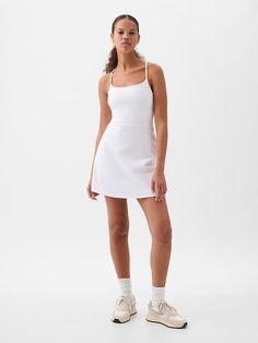 Gap Cute Tennis Dress, Fitted Tennis Dress With Built-in Bra For Summer, Casual Mini Tennis Dress With Built-in Bra, Sporty Mini Length Dress For Loungewear, Casual Summer Tennis Dress With Built-in Bra, Sporty Fitted Scoop Neck Dress, Casual Summer Tennis Dress For Loungewear, Mini Length Tennis Dress With Built-in Bra For Workout, Summer Athleisure Loungewear Dresses