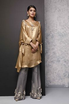 Elegant Embellished Pant Set For Diwali, Hand Embellished Chinon Salwar Kameez, Elegant Embellished Designer Pant Set, Gold Hand Embellished Evening Sets, Gold Hand Embellished Sets For Evening, Evening Gold Hand-embellished Sets, Gold Hand-embellished Evening Sets, Gold Hand-embellished Party Sets, Hand Embellished Raw Silk Kurta For Reception