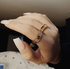 Dijellza Vsco, October Nail Ideas, Designer Bracelet, Luxury Jewellery, Dope Jewelry, Ring Ideas, Classy Jewelry