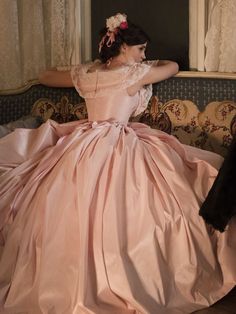 Little Women Costumes, 3 People Costumes, Meg March, Era Victoria, Vestidos Color Rosa, Yule Ball, Pastel Dress, Little Women, Princess Aesthetic