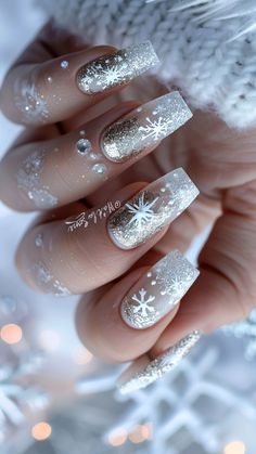 Discover 50+ Gorgeous Christmas Nails to Light Up Your Holidays 🎄💖! From Cute Christmas Nails to stunning Christmas Gel Nails, find inspiration for Her Nails this festive season. Explore December Nails with Red Christmas Nails, Festival Nails, and elegant Snowflake Nails. Whether you love Christmas Press On Nails or prefer Christmas Nails Easy, these ideas are perfect for every holiday vibe! ✨💅 New Years Eve Nails, Candy Cane Nails