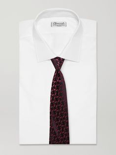 Parisian label Charvet is known for impeccably made pieces that are cut from the highest quality fabrics. This tie is jacquard-woven from smooth silk and patterned with a classic paisley pattern that'll add interest to shirting. Tie Pattern, Tie For Men, Jacquard Weave, Paisley Pattern, Mr Porter, Silk Ties, Neck Tie, Quality Fabric, Paisley