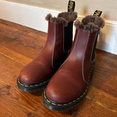 Like New Leonore Women's Faux Fur-Lined Chelsea Boots Size 7 / 37 In Excellent Preowned Condition, Rarely Used, With Normal Scuffing Around Toe Area. Rugged Docs Take On The Classic Chelsea Boot. Warm, Hardwearing And Winter Proof: Warmwair Is Soft, Insulated Lining Crafted From Carefully Selected Materials Farrier Is A Waxy Aniline Nappa Leather With A Subtle Pull-Up That Looks Even Better Over Time Construction - Made With Our Goodyear-Welted Lines That Are Heat-Sealed At 700c And Reinforced W Goodyear Welt, Chelsea Boot, Moto Boots, Nappa Leather, Chelsea Boots, Faux Fur, Chelsea, Like New, Size 7