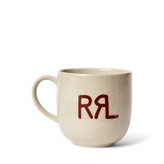 a coffee cup with the letters r and l on it