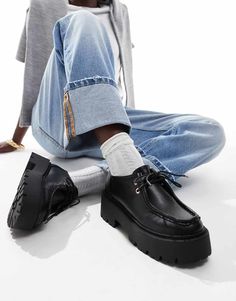 Sko fra ASOS DESIGN Din kurv kaldte på den her Lukkes med snørebånd Apron-tå Chunky sål Slidmønster med tekstur Flat Shoe, White Trainers, Maxi Dress Trend, Adidas Samba, Petite Maternity, Plus Size Pregnancy, Lace Up Flat, Workwear Dress, Nike Dunk