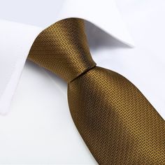 FEATURES Beautiful Eye-Catching Design High-Density Durable Fabric Perfect for Daily Dress, Business, Office, Meeting, Birthday, Wedding, Engagement, Ball Party and More Occasion. Comes in protective and simple packing, easy to wrap and ready to gift WHAT YOU GET Matching Necktie Matching Cufflinks Matching Pocket Square SPECIFICATIONS Material: 100% Jacquard Woven Silk Density of 1200 stitches Designer: Italian Necktie Size: 59.06''(150cm) in length and 3.35''(8.5cm) in width Handkerchief Size: Gold Suit And Tie Accessories For Father's Day, Classic Gold Ties For Father's Day, Classic Gold Tie For Father's Day, Dress Business, Ball Party, Office Meeting, Solid Brown, Cufflink Set, Silk Necktie