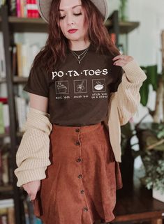 Potatoes Tee UNISEX Bookish Merch Fandom Gift Second Breakfast Book Crewneck Taters Tshirt Librarian Gifts  Please read before placing your order  1. All our apparel is GENDER NEUTRAL / UNISEX. The relaxed fit is flattering for all bodies. 2. Refer SIZE CHART for measurements. Upsize for oversized looks. 3. All tees are a cotton. We use high quality Gildan unisex tees. 4. COLORS may vary slightly due to different screen resolutions. No two tees are the exact same - as every item is made to order Fall Bookish Tops With Graphic Print, Fall Graphic Print Bookish Tops, How To Style A Oversized Tshirt, Geek Aesthetic Outfit, Bookish Outfits, Book Crewneck, Sam Gamgee, Librarian Outfit, Crewneck Outfit