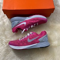 Price Is Firm,Thanks,Put Boundle To Get Discount Nike Silver Running Shoes, Sporty Silver Running Shoes For Training, Nike Sb Shoes, Nike Air Max White, Boys Basketball Shoes, Nike Shoes Girls, Youth Shoes, Toddler Sneakers, Skate Wear