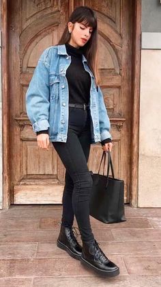 Descubra agora como milhares de pessoas estão comprando looks de inverno com preço de atacado através da nossa lista de fornecedores, acesse nossa pasta de moda feminina Botas Chelsea Mujer Outfit, Outfit Botas, Botas Chelsea, Outfit Mujer, Jeans Outfits, Wardrobe Tips, Outfits Chic, Quick Outfits, Nice Style