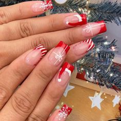 24pcs Short Square Christmas Press On Nails Xmas Nail Art, Red Christmas Nails, Easy Nails, French Tip Acrylic Nails, Christmas Nails Acrylic, Nailed It