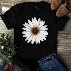 Flower White T-shirt ZNF08, This t-shirt is Made To Order, one by one printed so we can control the quality. Fabric Paint Shirt, Shirt Painting, Tshirt Painting, Paint Shirts, T Shirt Painting, T Shirt World, Flower White, Painted Clothes, Flower Shirt