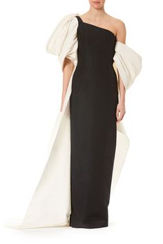 Carolina Herrera Gown, Black And White Gown, Elegant Outfit Classy, Simply Dress, White Gown, Designer Evening Gowns, Column Gown, Carolina Herrera, Elegant Outfit