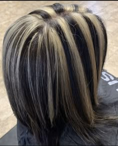 Black To Blonde Hair, Chunky Blonde Highlights, Blonde Highlights On Dark Hair, Dyed Curly Hair, Chunky Highlights, Highlights Curly Hair, Hair Inspiration Long, Hair Color Streaks, Dark Hair With Highlights