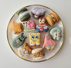 there are many different kinds of cookies on the plate