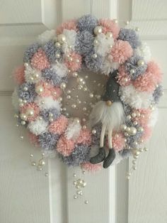 These amazing Christmas decors will make your Christmas season special and decorative #Christmasdecor #Christmaswreaths #Christmasdecoration #amazingChristmasdecprs #Christmasseason #Christmas Christmas decor Christmas Christmas decorations Amazing Christmas Decoration Christmas Wreaths # ... less ... less Christmas Pom Pom Crafts, Pola Amigurumi, Start Knitting, Dollar Tree Christmas, Blanket Knitting