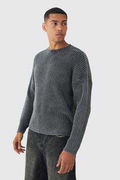 Men’s knitwear has come a long way, which means you can now keep your look cool while you stay warm in our selection of jumpers and cardigans for men. A staple to add into your off-duty rotation, the crew neck jumper is an ideal transition layer that works day to night and smart to casual. If you are looking to up your sweater game without needing to put in any extra effort, our selection of cable knit jumpers is all you need to wear when the cold season kicks in. Looking for a more sophisticated combo? Layer a roll neck jumper under a blazer and finish off with skinny jeans and smart shoes. Race Day Outfits, Smart Shoes, Plus Size Joggers, Gym Jacket, Suits Prom, Going Out Trousers, Plus Size Suits, Going Out Shirts, Pull Oversize