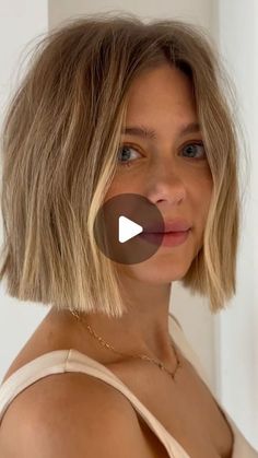 michelle hoyt on Instagram: "2024– the year of the chic bob✂️  who’s next!!! —appts @ michellemethod.com" Bronde Haircolor Shorter Hair, Whitney Rose Hair, Textured Blonde Bob, Balayage Hair Short Bob, How To Style A Bob Haircut, Blond Bob Hairstyles, Hilary Duff Short Hair, Bright Blonde Bob, Lived In Blonde Bob