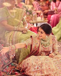 Tarun Tahiliani Lehenga, Dolly Jain, Radhika Merchant, Anant Ambani, Celebrity Wedding Photos, Mumbai Wedding, Mehndi Ceremony, Dress Code Wedding, Cruise Wedding