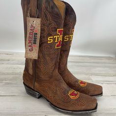 Game Day New Ncaa Michigan State Spartans Western Cowboy Boots Embroidered New With Tags Size 11.5 - See All Pics For Any Wear, Condition, Has Scuffs - From Smoke Free Environment - Pair Shown Is The Exact Item You Will Receive ** Be Sure To Follow Us, We Post Several Shoes / Items Often, And Offer Discounts When You Bundle. Bundle & Save!! @Kristenthriftin **Ships From Wichita, Kansas :) Cowboy Boots Western Boots Leather Cowboy Boots Cowboy Booties Rodeo Boots Cowboy Boot Brands Pointed Toe Co Casual Embroidered Snip Toe Boots, Snakeskin Cowboy Boots, Rodeo Boots, Barefoot Boots, Cowboy Boots Square Toe, Dark Brown Boots, Riding Boots Fashion, Leather Snow Boots, Twisted X Boots