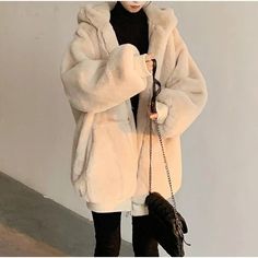 Beige Fur Coat, Fur Decoration, Warm Hoodies, Pink Fur Coat, Black Fur Coat, Sweater Bags, Fur Decor, Cotton Craft, Faux Fur Material