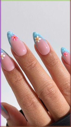 Ready for summer? Discover the hottest beach nail trends that are super cute and on point! Get inspired and nail your summer look. California Vacation Nails, Cute Summer Birthday Nails, Short Beach Nails, Beachy Nail Designs, Vacation Nail Designs, Vacation Nails Beach, Beach Nail Designs, Beach Nail, Beachy Nails