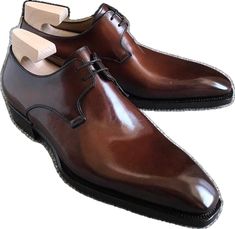 Brown Dress Shoes With Laces For Business, Brown Lace-up Dress Shoes For Business, Brown Leather Shoes With Laces For Formal Occasions, Brown Leather Shoes With Laces For Business, Leather Oxfords With Pointed Toe And Laces, Leather Pointed Toe Oxfords With Laces, Business Leather Shoes With Laces, Formal Lace-up Derby With Leather Sole, Leather Oxfords With Laces For Business