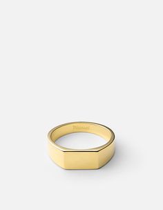 an 18k yellow gold signet ring