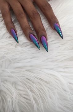 Purple Chrome Nails, Maquillage On Fleek, Purple Nail Designs, Stiletto Nails Designs, Trendy Nail Design, Chic Nails, Dope Nails, Nail Arts, Chrome Nails