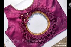 Blouse Back Neck Flower Design, Gaun Design, Hands Models, Blouse Back Neck, Patch Work Blouse Designs, Latest Bridal Blouse Designs, Churidar Neck Designs, Boat Neck Blouse Design