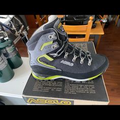 Upper: Water-Resistant Schoeller K-Tech + Suede Mm 1,6-1,8 - Lining: Gore-Tex Perfomance Comfort Footwear - Lasting Board: Aspflex 00mr - Anatomic Footbed: Lite 2 - Sole: Asolo/Vibram Master + Mono Density Microporous Midsole + Dual Color Pu Heel - Weight: 610 1/2 Pair Pu Heels, Gore Tex, Hiking Boots, Water Resistant, Men's Shoes, Hiking, Shoe Boots, Man Shop, Boots