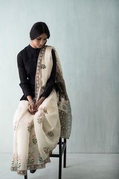 Goodearth - Amer Tulip Chanderi Saree Lehenga Outfit, Saree Inspiration, Boho Soul, Chanderi Saree, Block Print Saree, Embroidered Kurti, Good Earth