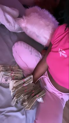 Baddie Money Pics, Vison Boards Ideas 2023 Pink, Rich Off Waxing, Nursing School Is Calling, Jordyncore Aesthetic, Cosmologist Aesthetic, Rich Baddie Outfits, Baddie Money Aesthetic, Cashapp Tag Names Ideas