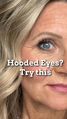 Natural Makeup For Hooded Eyes, Hypoallergenic Eye Makeup, Shimmer Eyeliner, Makeup For Hooded Eyelids, Makeup Wrinkles, Eye Makeup For Hooded Eyes, Blue Eye Makeup Tutorial