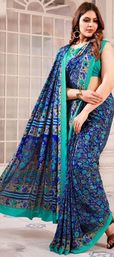 Green color Saree in Crepe Silk fabric with Printed work Green Color Saree, Blue Color Saree, Festive Saree, Party Wear Traditional, Engagement Reception, Reception Lehenga, Traditional Sarees, Party Wear Sarees, Blouse Length