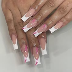 White French Tip With Design, Swaggy Nails, Nails For Ladies, Acrylic Nails Ideas, Nail Color Ideas, Girl Nails, White French Tip, Nails Coffin Short