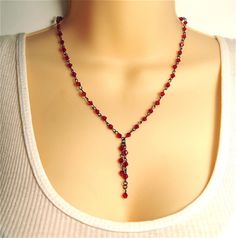 Red Beaded Necklace  Ruby Red Crystals by ChathamsCrossing, $19.50 Red Necklace Outfit, Lariat Necklace Diy, Hoco Jewelry, Beaded Lariat Necklace, Beaded Dangle Necklace, Red Beaded Necklace, Red Crystal Necklace, Necklace Ruby, Red Beaded Necklaces