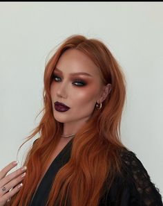 Dark Eyeshadow Palette, Line Eyeliner, Sheer Foundation, Flawless Filter, Redhead Makeup, Dark Eyeshadow, Makijaż Smokey Eye