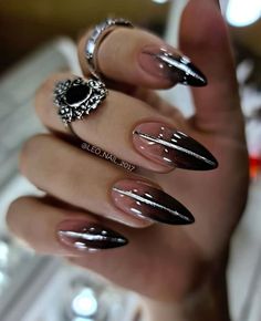 Short Nail Design, Nail Polish Ideas, Nail Black, Nail 2023, Nail Short, Minimalist Nail, Unghie Nail Art, Art Designs Ideas