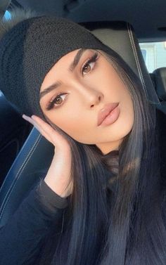 Mujeres Tattoo, Arabian Beauty Women, Most Beautiful Eyes, Bridal Makeup Looks, Best Poses For Pictures, Brunette Girl, Couples Poses For Pictures, Pretty Eyes