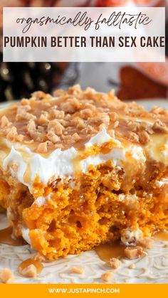 Pumpkin Better Than Sex Cake Aero Cheesecake, Just A Pinch Recipes, Pumpkin Recipes Dessert, Gateaux Cake, Just A Pinch, Cake Mix Recipes, Thanksgiving Desserts, Piece Of Cake, Pumpkin Dessert