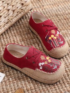 Upgrade your casual footwear collection this spring with these embroidered garden theme boat shoes boasting a retro aesthetic. These loafer bring lively style to your casual strides. Slip-on Canvas linen upper Man-made lining Natural straw mat breathable insole Rubber sole Embroidered Garden, 2023 Clothes, Cactus Rose, Reindeer Headband, Casual Footwear, Diy Bookmarks, Shoes Vintage, Embroidered Linen, Garden Theme