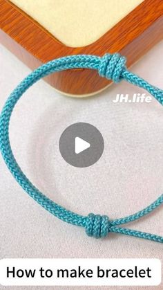 an image of a blue rope with the words how to make bracelets on it