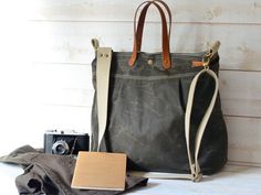 Unisex WAXED CANVAS Messenger bag // TOTE / Diaper by ikabags Waxed Canvas Tote Bag, Waxed Canvas Bag, Canvas Travel Bag, Work Tote Bag, Sac Week End, Bag Dark, Canvas Messenger Bag, Canvas Crossbody Bag, Dark Khaki