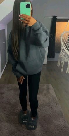 Comfy Outfits For Home, Comfy Winter Outfits, Ootd Zara, Ootd Idea, Faux Snap, Comfy Outfits Winter, Outfit Zara